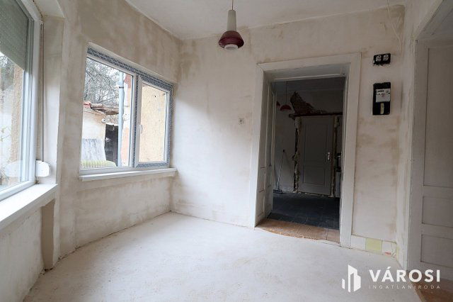 Eladó családi ház, Egercsehiben 7.9 M Ft, 2 szobás