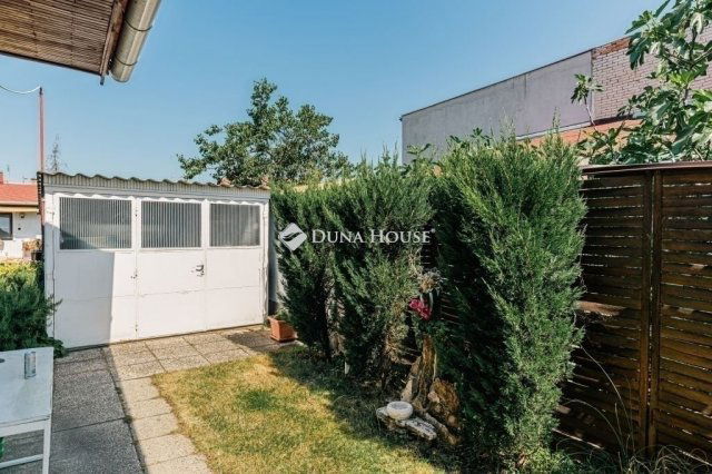 Eladó családi ház, Budapesten, XV. kerületben 109 M Ft, 3 szobás