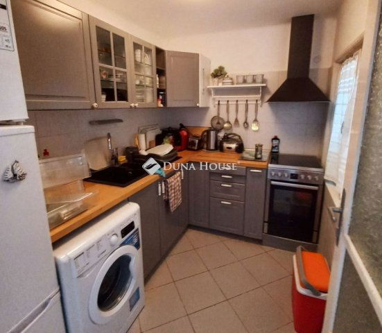 Eladó családi ház, Balatonudvariban 89 M Ft, 5 szobás