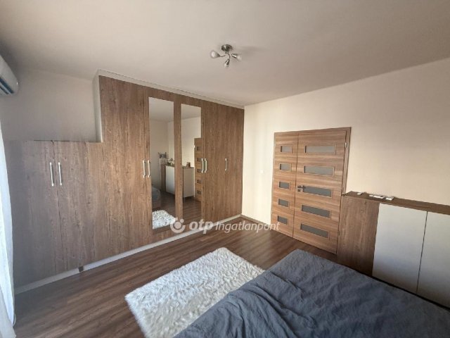 Eladó téglalakás, Nyíregyházán 79 M Ft, 3 szobás