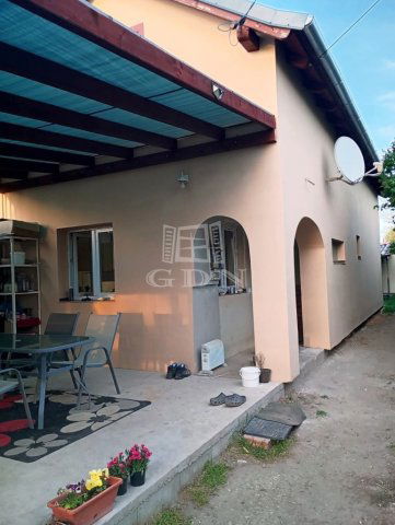 Eladó családi ház, Szigetújfalun 44.9 M Ft, 4 szobás