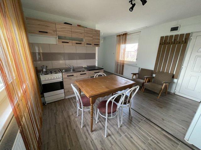 Eladó családi ház, Debrecenben 30.9 M Ft, 1 szobás