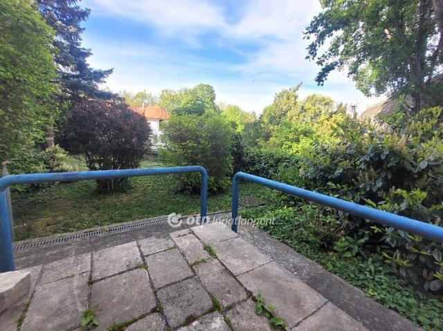 Eladó téglalakás, Budapesten, II. kerületben 99 M Ft, 3 szobás