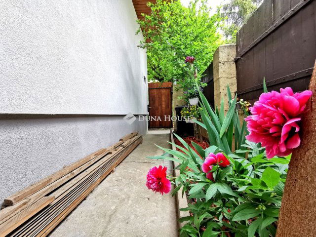 Eladó családi ház, Budaörsön 59.9 M Ft, 2 szobás