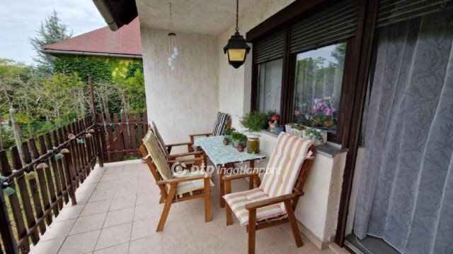 Eladó családi ház, Veszprémben 123 M Ft, 5 szobás