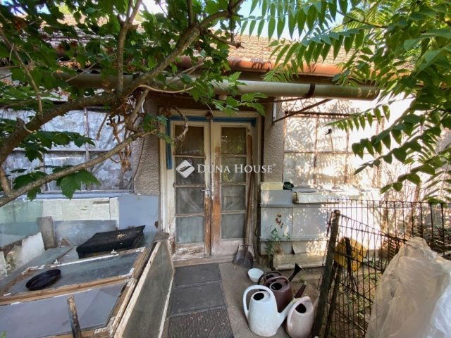 Eladó családi ház, Debrecenben 72 M Ft, 3 szobás