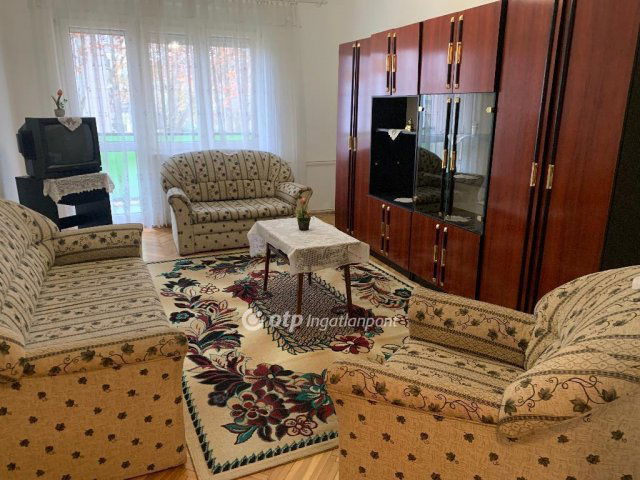 Eladó téglalakás, Nyíregyházán 39.9 M Ft, 2 szobás