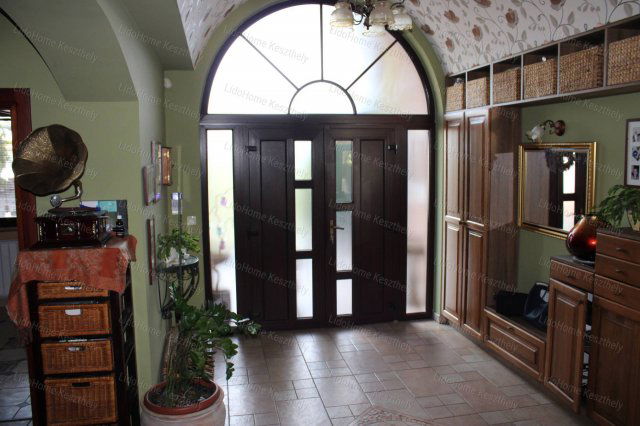 Eladó családi ház, Nagyrécsén 170 M Ft, 5 szobás