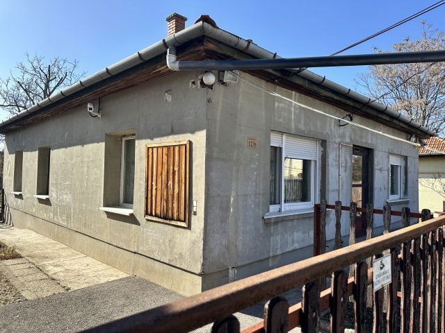 Eladó családi ház, Budapesten, XVIII. kerületben 67.9 M Ft