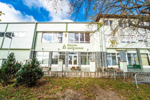 Eladó ipari ingatlan, Kistarcsán, Raktár körúton 220 M Ft