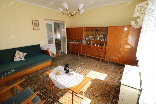 Eladó családi ház, Kiskőrösön 27 M Ft, 4 szobás