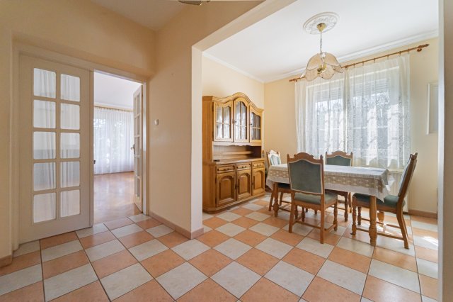 Eladó családi ház, Budapesten, XVI. kerületben 179 M Ft