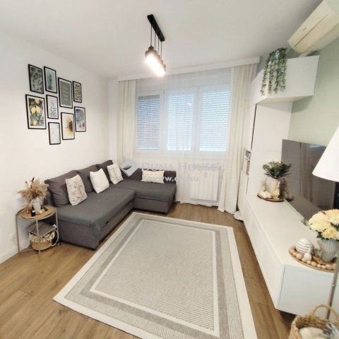 Eladó panellakás, Budapesten, III. kerületben 74.99 M Ft