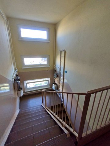 Kiadó téglalakás, albérlet, Békéscsabán 120 E Ft / hó