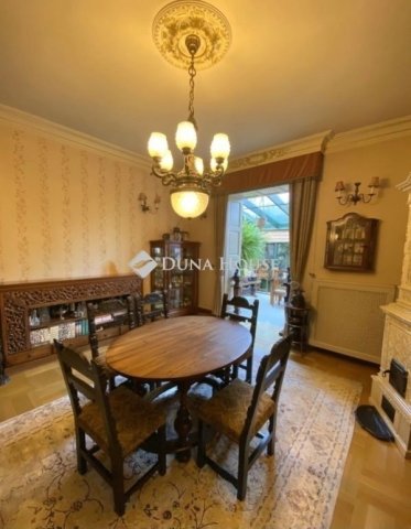 Eladó családi ház, Budapesten, XVI. kerületben 234 M Ft