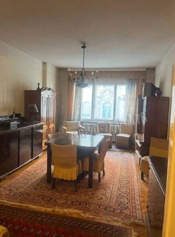 Eladó téglalakás, Budapesten, VIII. kerületben, Vas utcában