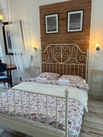 Eladó családi ház, Pécsett 89.9 M Ft, 3 szobás