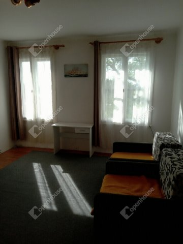 Eladó téglalakás, Szegeden 31.99 M Ft, 11 szobás