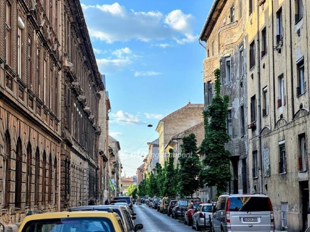 Eladó téglalakás, Budapesten, VIII. kerületben 41 M Ft, 1 szobás