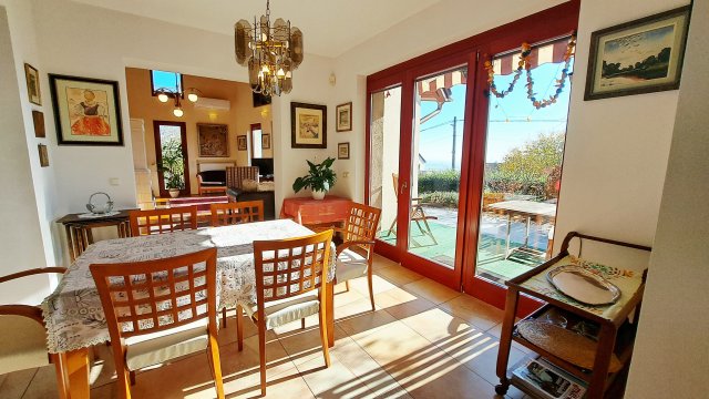 Eladó családi ház, Nadapon 239 M Ft, 6 szobás