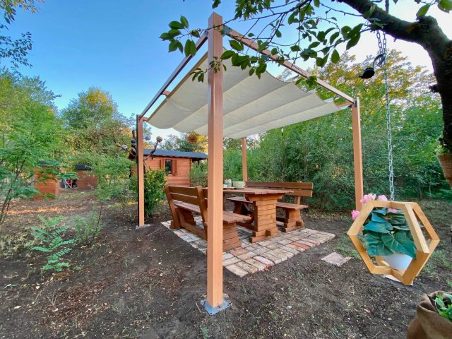 Eladó nyaraló, Sándorfalván 16.7 M Ft, 1 szobás