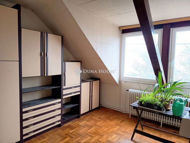 Eladó családi ház, Harkán 97 M Ft, 6 szobás