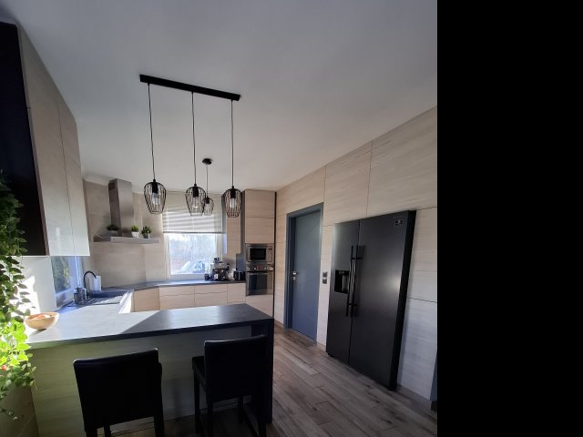 Eladó családi ház, Mendén, Péceli utcában 128 M Ft, 5 szobás