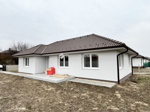 Eladó családi ház, Albertirsán 79.5 M Ft, 4 szobás