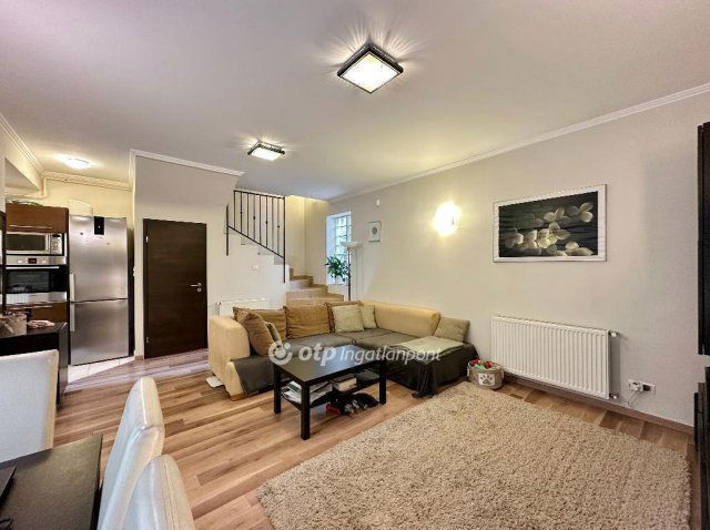 Eladó téglalakás, Budapesten, III. kerületben 132.4 M Ft