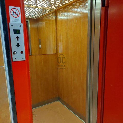 Eladó panellakás, Budapesten, III. kerületben 59.99 M Ft