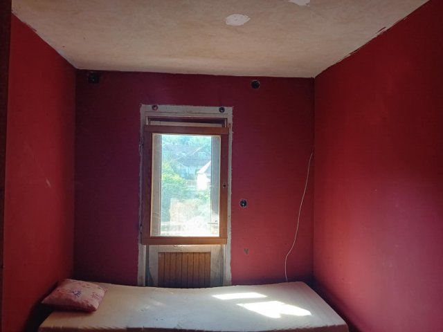 Eladó családi ház, Mogyorósbányán 49 M Ft, 2 szobás