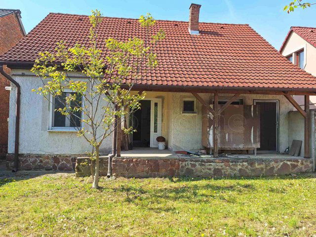 Eladó családi ház, Kaposváron 31.9 M Ft, 6 szobás