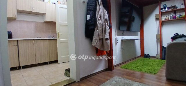 Eladó téglalakás, Budapesten, VIII. kerületben 32.5 M Ft