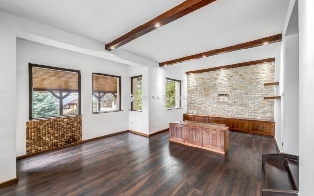 Eladó családi ház, Budaörsön 235 M Ft, 4 szobás