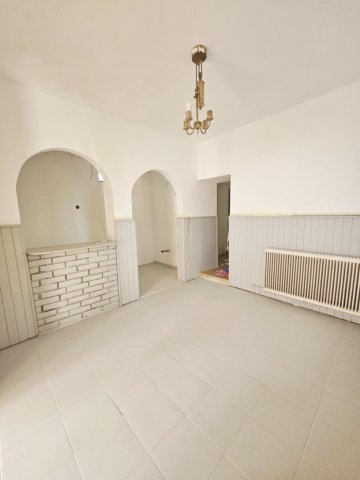Eladó családi ház, Barbacson 41 M Ft, 3+1 szobás