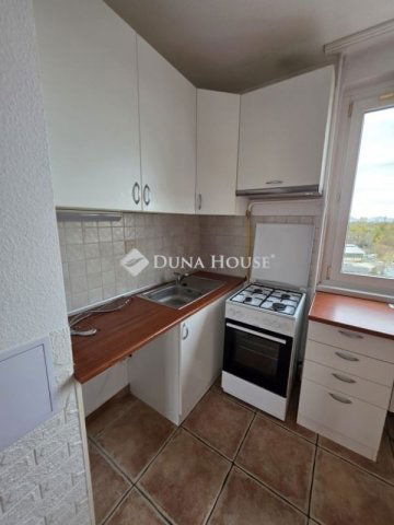 Eladó panellakás, Budapesten, X. kerületben 75.9 M Ft, 2+2 szobás