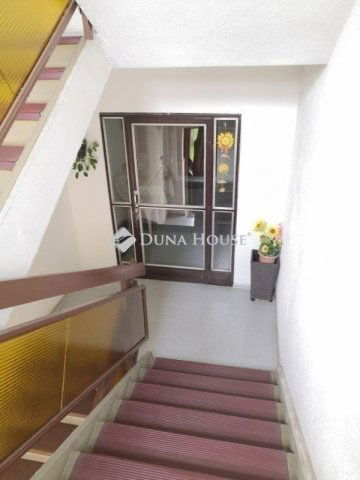 Eladó panellakás, Budapesten, XVI. kerületben 69.9 M Ft, 3 szobás