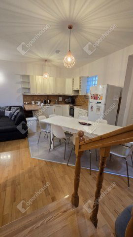 Eladó téglalakás, Budapesten, VI. kerületben 164.9 M Ft