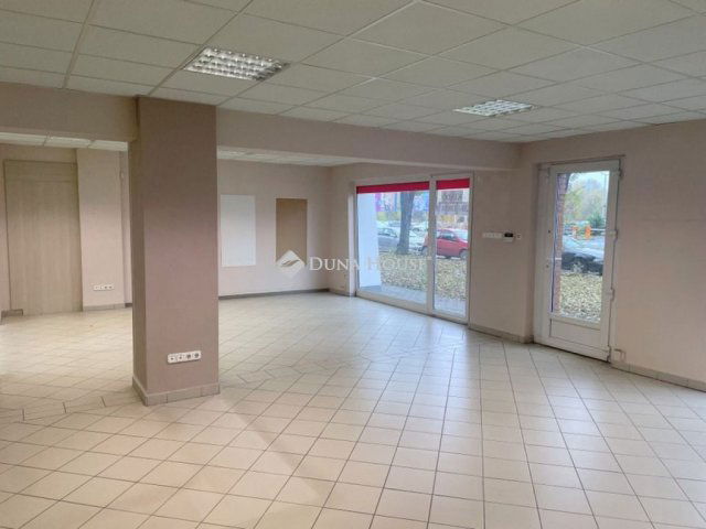 Kiadó üzlethelyiség, Nyíregyházán 260 E Ft / hó