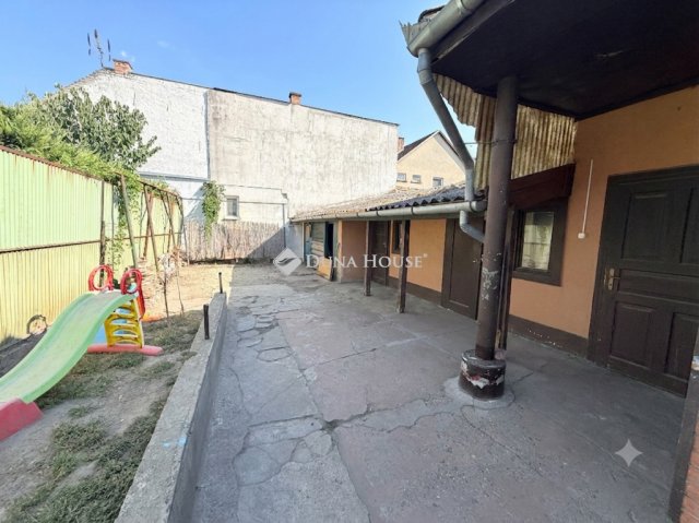 Eladó családi ház, Budapesten, XX. kerületben 74.9 M Ft