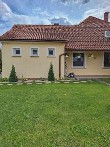 Eladó családi ház, Baján 99 M Ft, 4 szobás