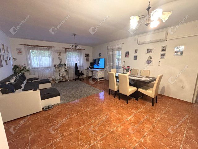 Eladó családi ház, Kókán 68.5 M Ft, 9 szobás