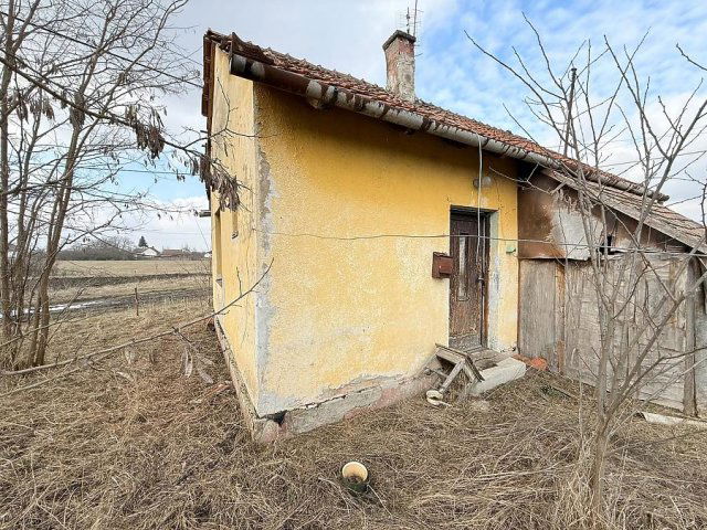 Eladó családi ház, Gyulán 6.99 M Ft, 1 szobás