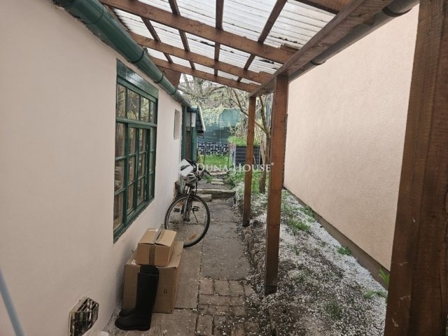 Eladó családi ház, Budapesten, XV. kerületben 34.9 M Ft