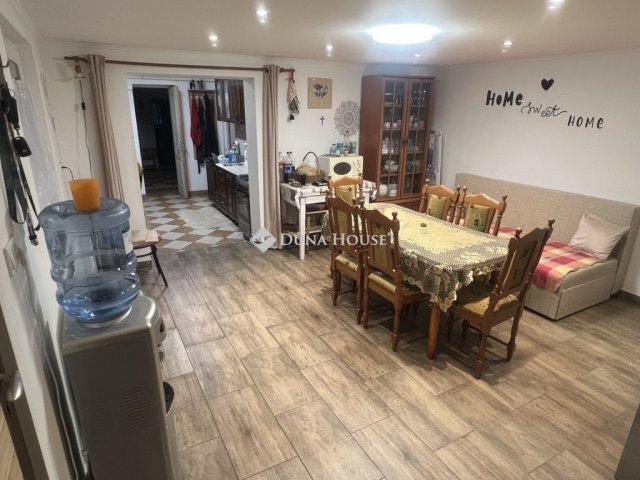 Eladó családi ház, Nagykarácsonyon 34.9 M Ft, 3 szobás