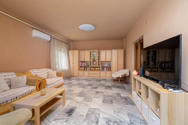 Eladó családi ház, Budapesten, XXI. kerületben 77.9 M Ft