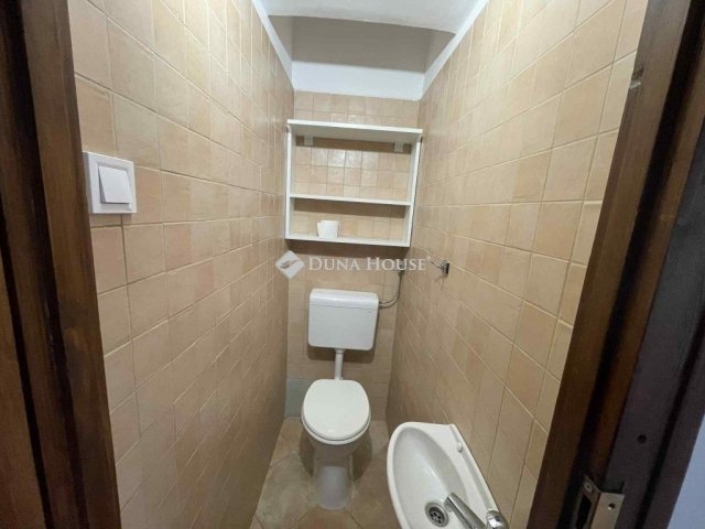 Eladó téglalakás, Szegeden 71.2 M Ft, 2 szobás