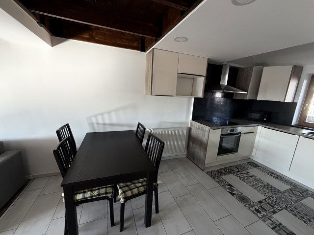 Eladó téglalakás, Pécsett 83.9 M Ft, 2+2 szobás