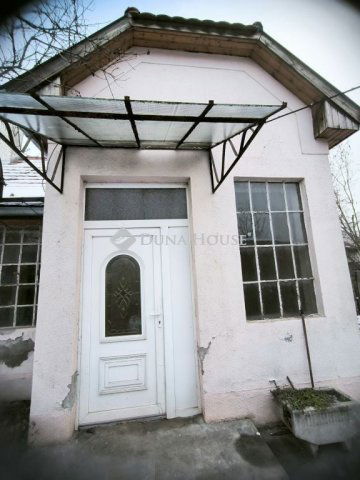 Eladó családi ház, Győrött 69.999 M Ft, 3 szobás