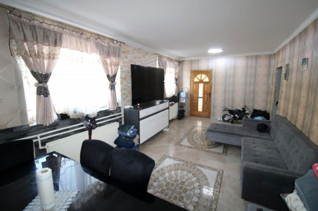 Eladó családi ház, Vizsláson 28.5 M Ft, 5 szobás